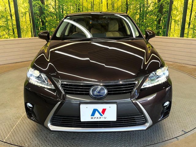 LEXUS CT200h