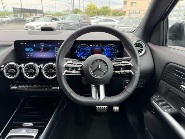 MERCEDES BENZ EQA