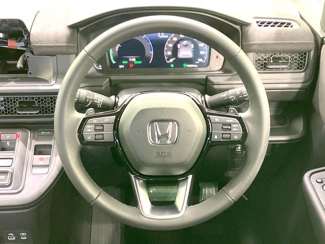 STEPWAGON e:HEV SPADA