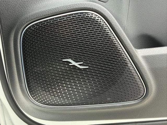 MERCEDES BENZ GLB