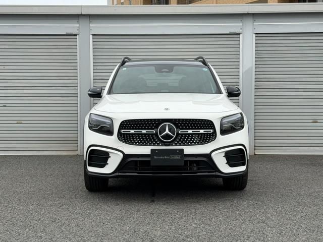 MERCEDES BENZ GLB