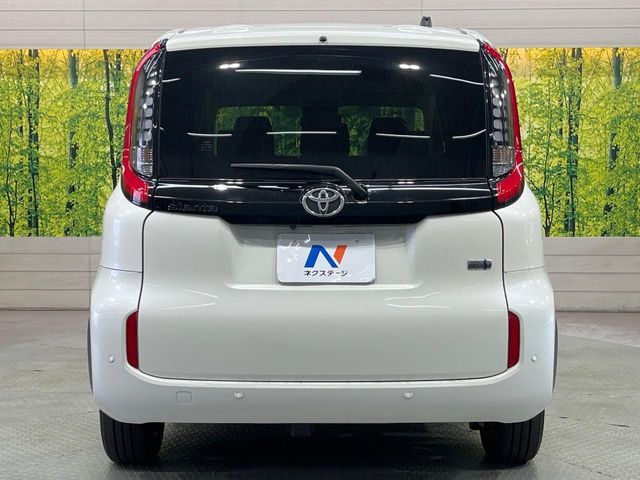 SIENTA HYBRID