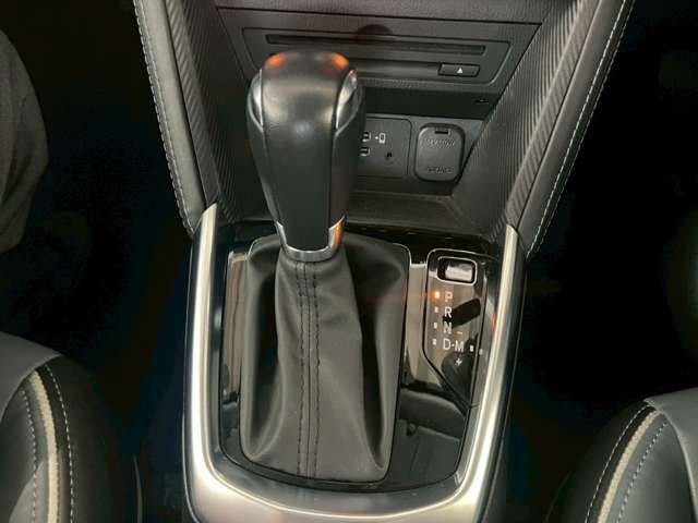 MAZDA2