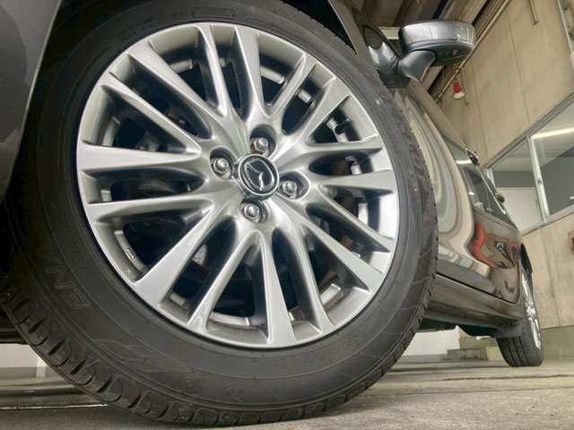 MAZDA2
