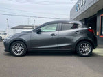 MAZDA2