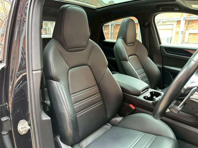 PORSCHE Cayenne coupe
