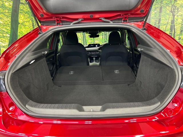 MAZDA3 FASTBACK