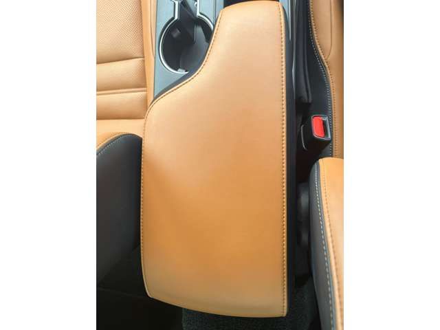 LEXUS IS300h