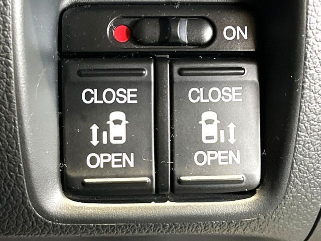N BOX