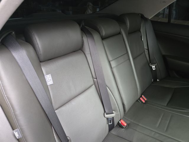 CROWN sedan