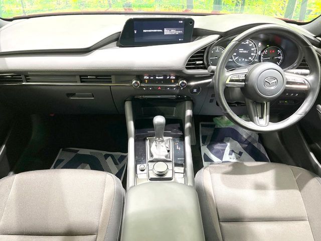 MAZDA3 FASTBACK