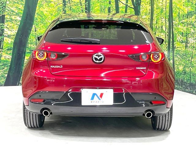 MAZDA3 FASTBACK