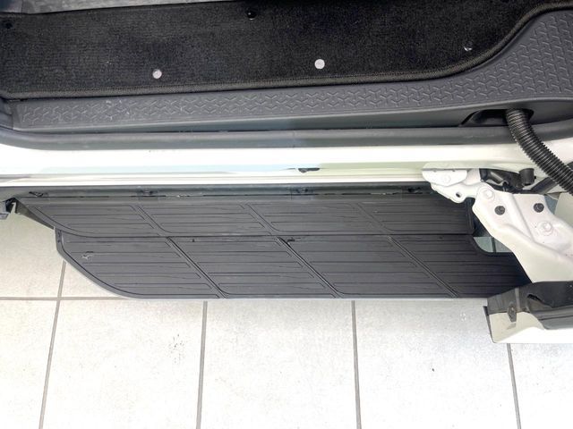 VOXY HYBRID