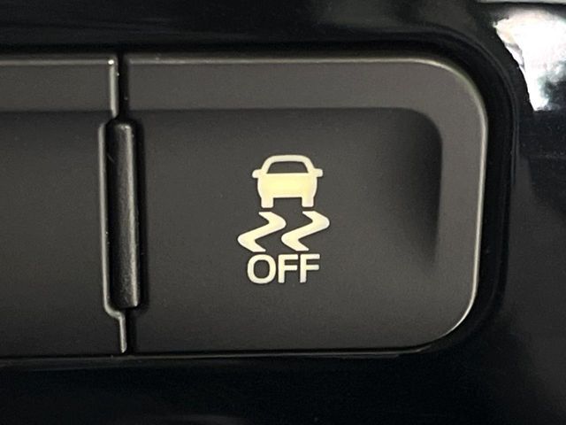 PRIUS 4WD