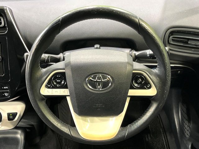 PRIUS 4WD