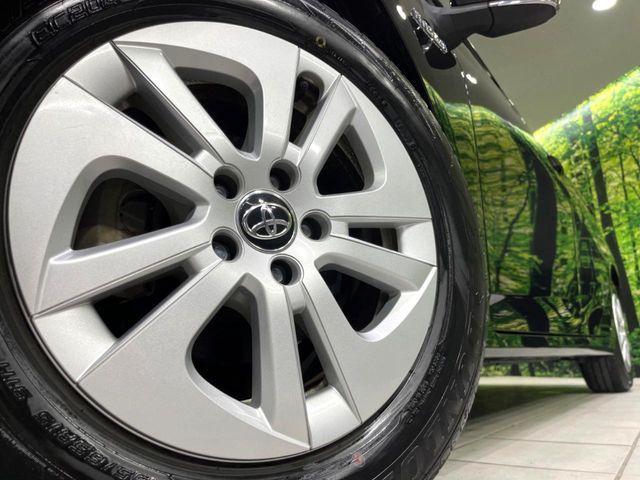 PRIUS 4WD