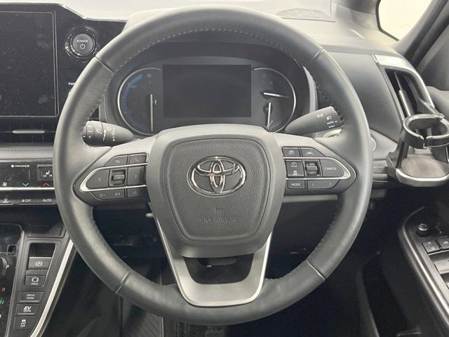 VOXY HYBRID 4WD