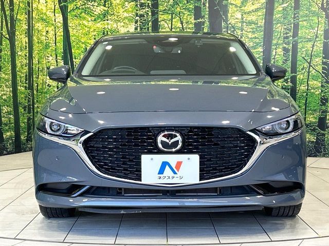 MAZDA3 SEDAN