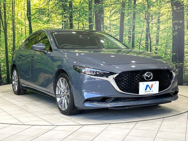 MAZDA3 SEDAN