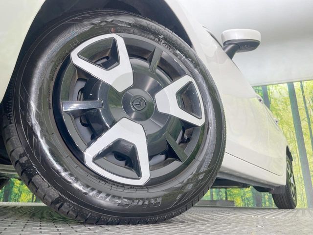 MAZDA2