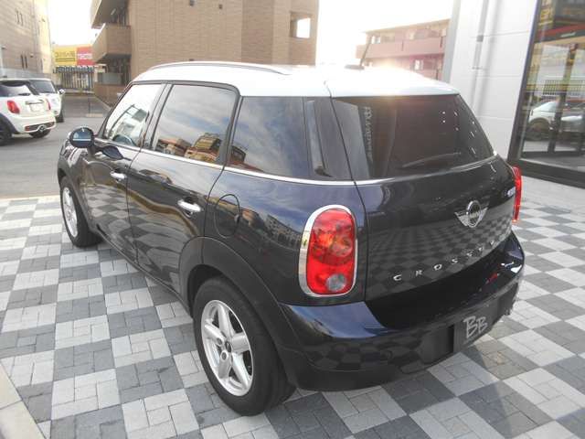 BMW MINI COOPER CROSSOVER
