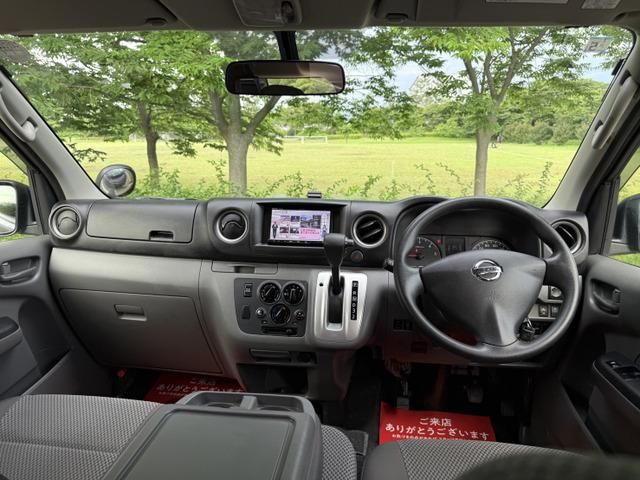 NV350 CARAVAN 4WD