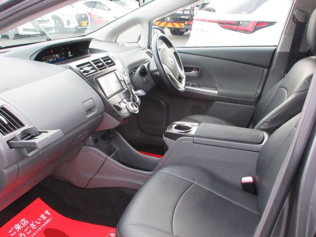 PRIUS Alpha