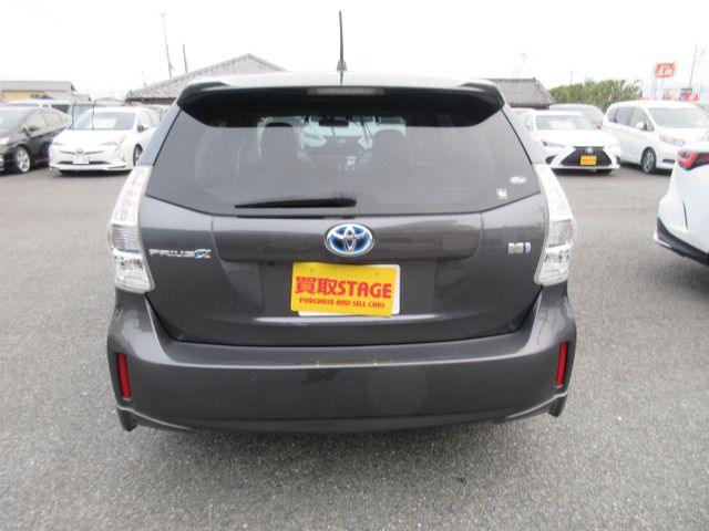 PRIUS Alpha