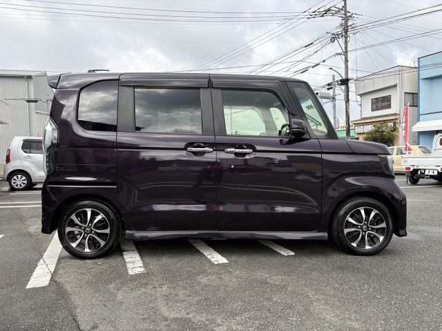 N BOX CUSTOM