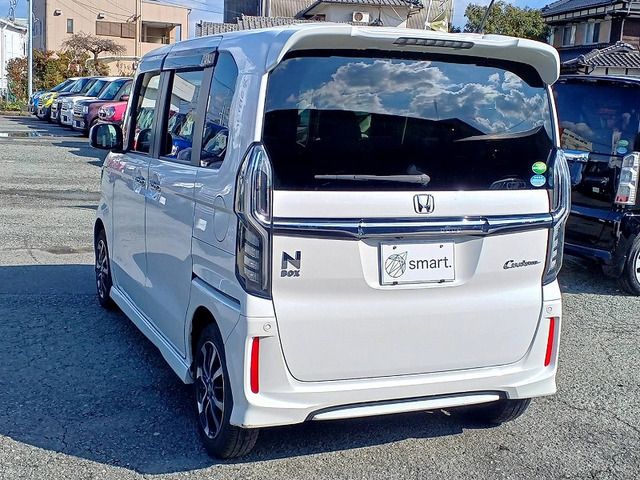 N BOX CUSTOM