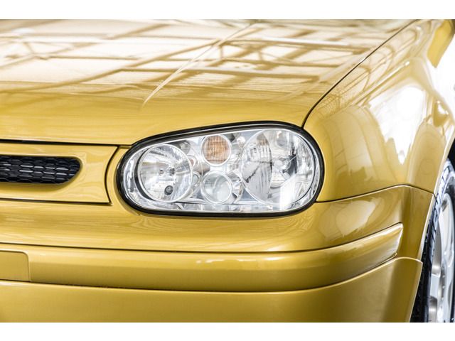 VOLKSWAGEN GOLF 4WD