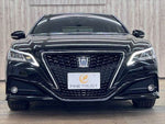 CROWN sedan hybrid