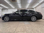 CROWN sedan hybrid
