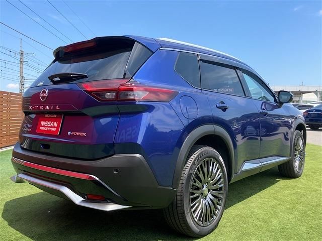 X-TRAIL HYBRID 4WD