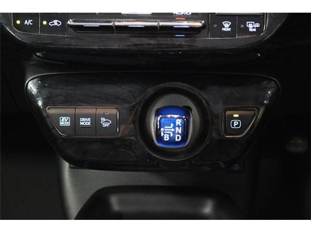 PRIUS 4WD