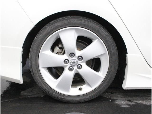 PRIUS 4WD