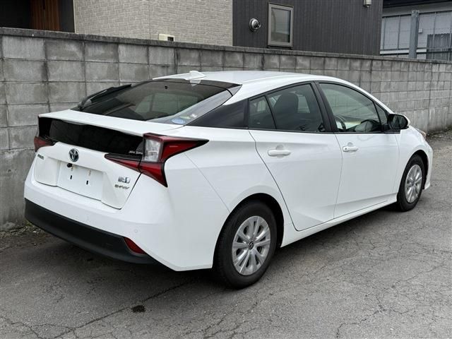 PRIUS 4WD