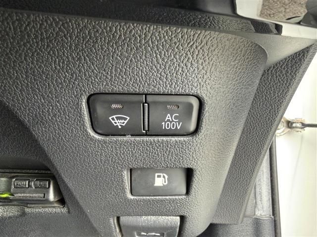 PRIUS 4WD