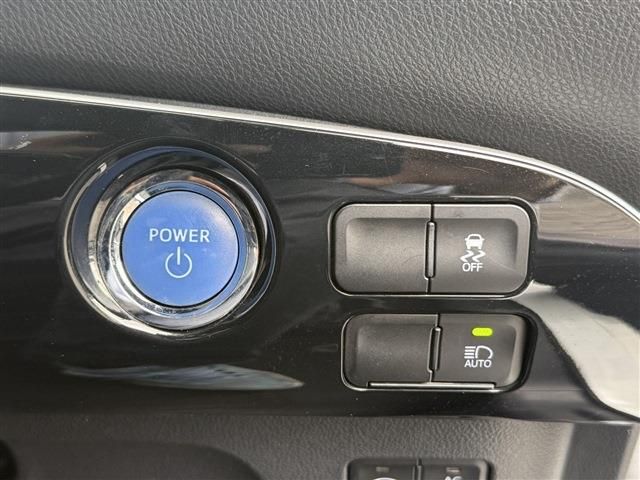 PRIUS 4WD