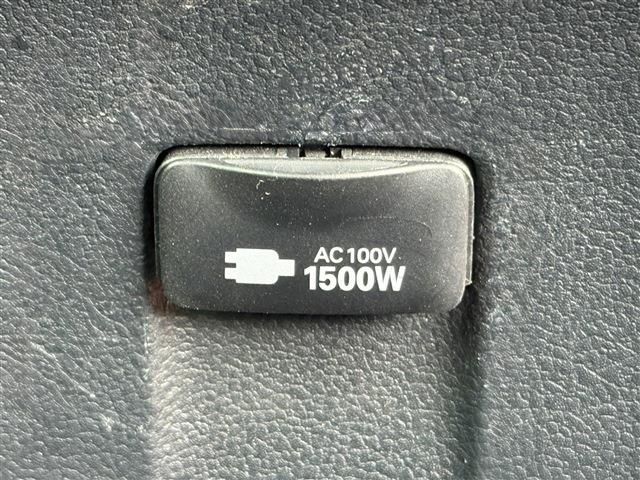 PRIUS 4WD