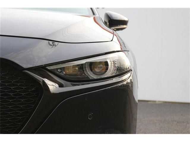 MAZDA3 FASTBACK
