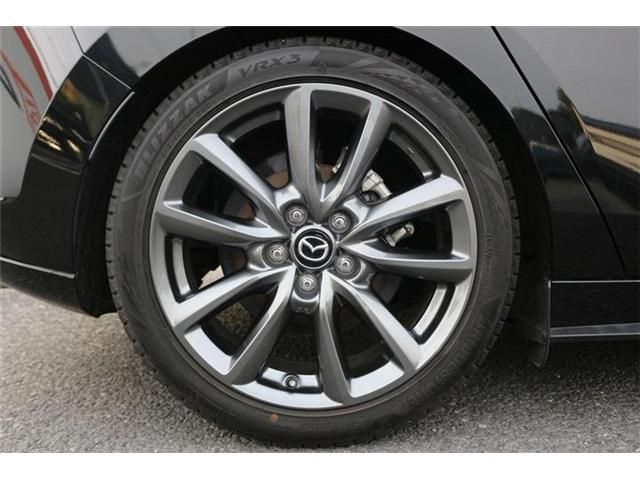 MAZDA3 FASTBACK