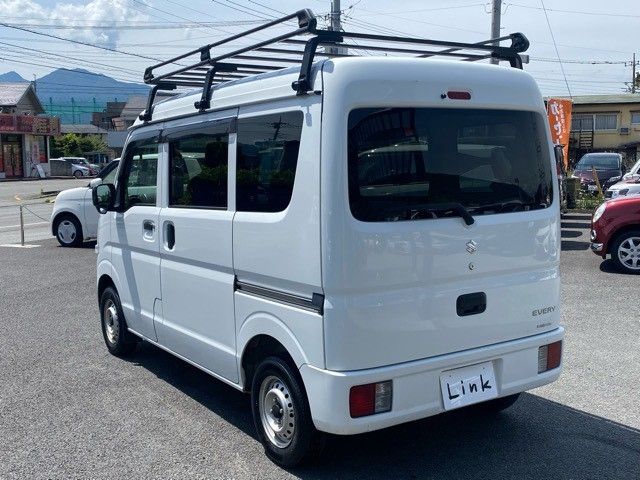 EVERY van 4WD