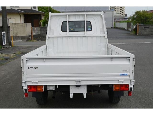 LITEACE truck 2WD