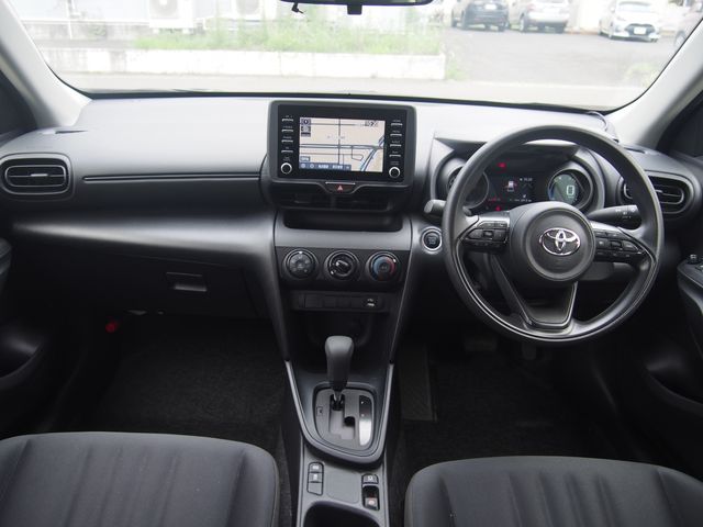 YARIS CROSS