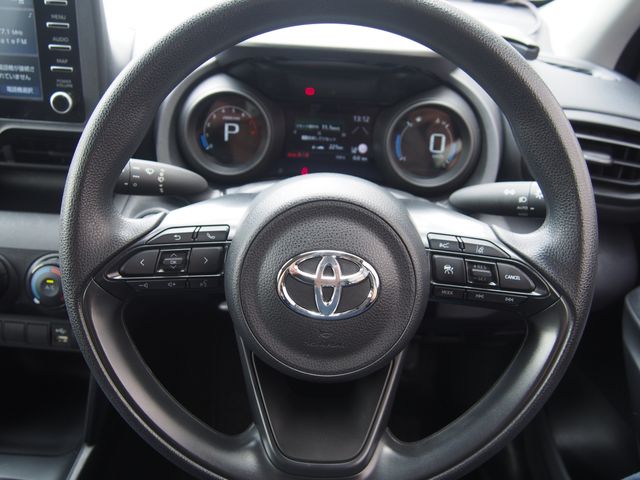 YARIS CROSS