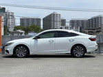 INSIGHT sedan