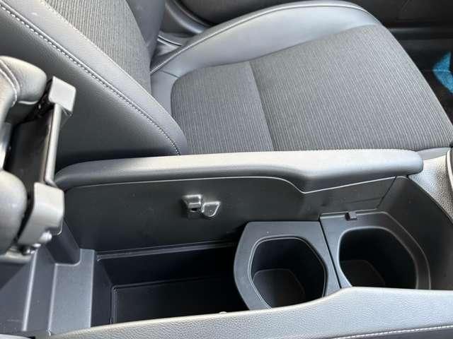 INSIGHT sedan