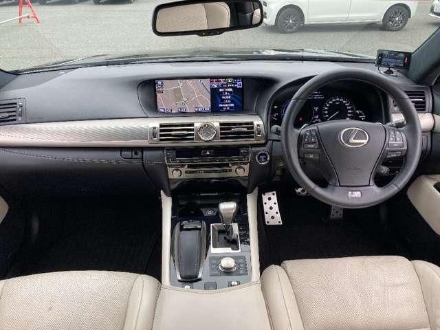 LEXUS LS600h