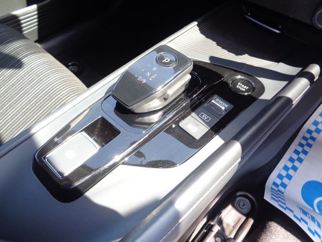 NOTE 4WD